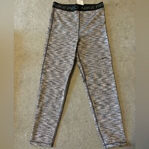 Nike Pro capri leggings